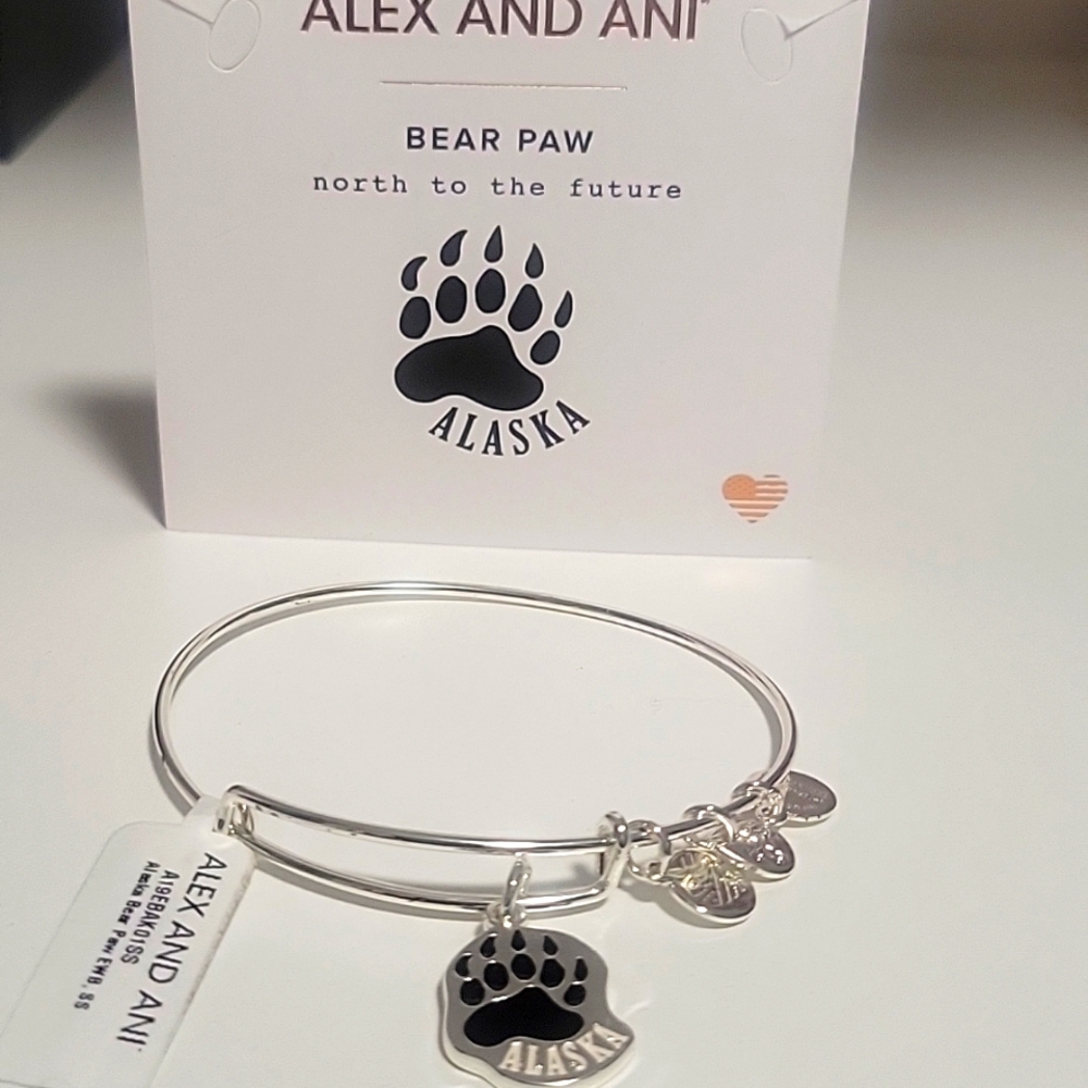 NWT Alex and Ani Silver Alaska Bear Paw Bracelet